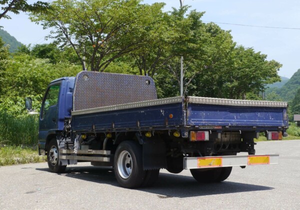 不用品回収の積み放題プラン！4t（トン）トラックの用途と積める荷物量の目安